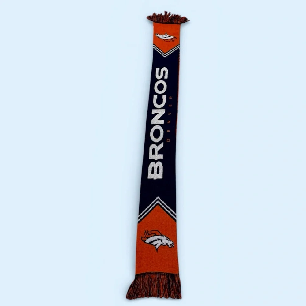 Forever Collectibles Orange and Blue Winter Knit Denver Broncos Scarf - Picture 4 of 6